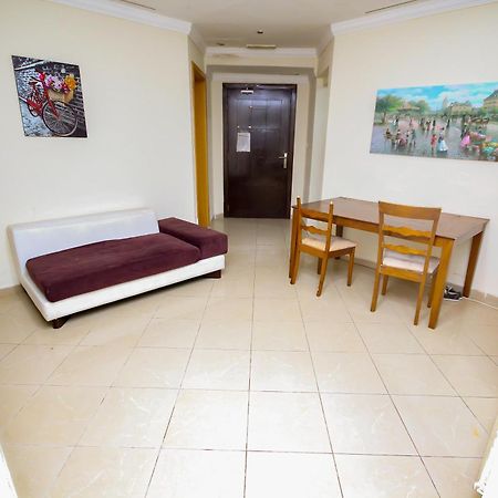 Budget Rooms With Private Bathroom For 'Girls' Only In Dubai, Marina 外观 照片