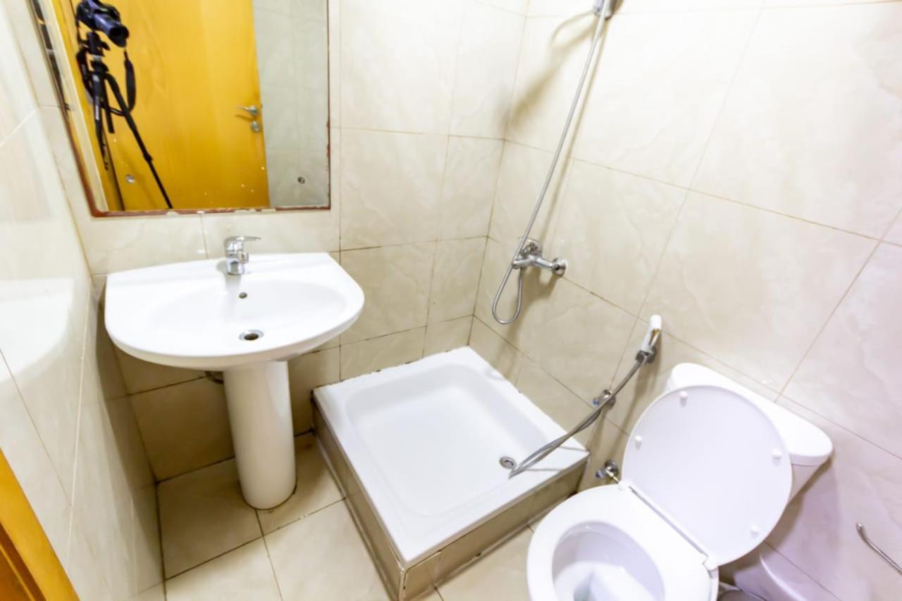 Budget Rooms With Private Bathroom For 'Girls' Only In Dubai, Marina 外观 照片