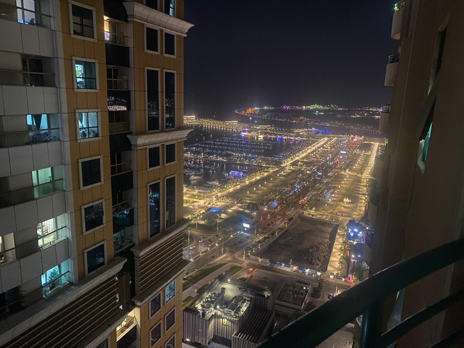 Budget Rooms With Private Bathroom For 'Girls' Only In Dubai, Marina 外观 照片