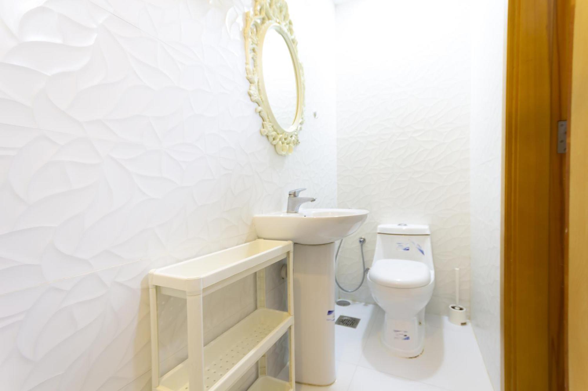 Budget Rooms With Private Bathroom For 'Girls' Only In Dubai, Marina 外观 照片