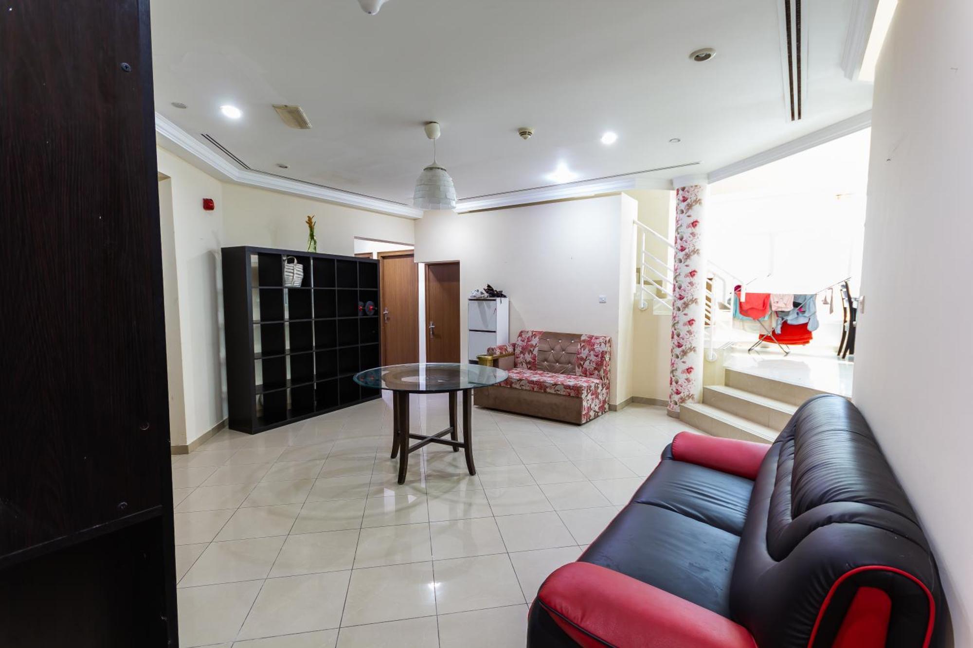 Budget Rooms With Private Bathroom For 'Girls' Only In Dubai, Marina 外观 照片